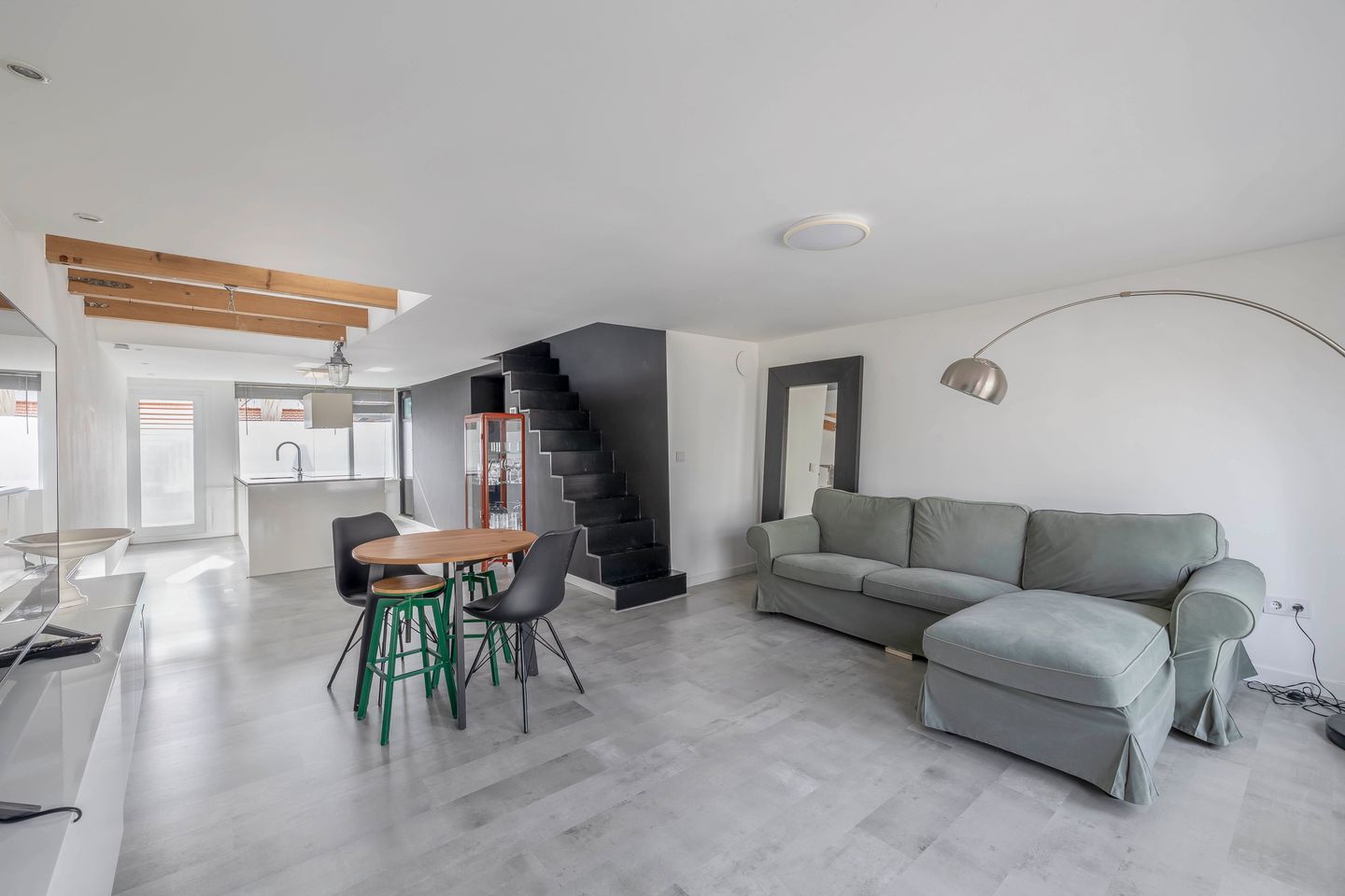 Foto 10 van Achterdorp 18-A