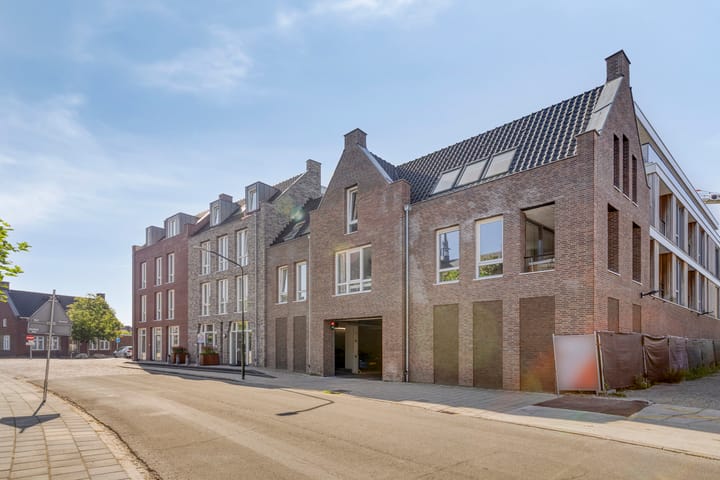 Photo 2 of Markt 15-E