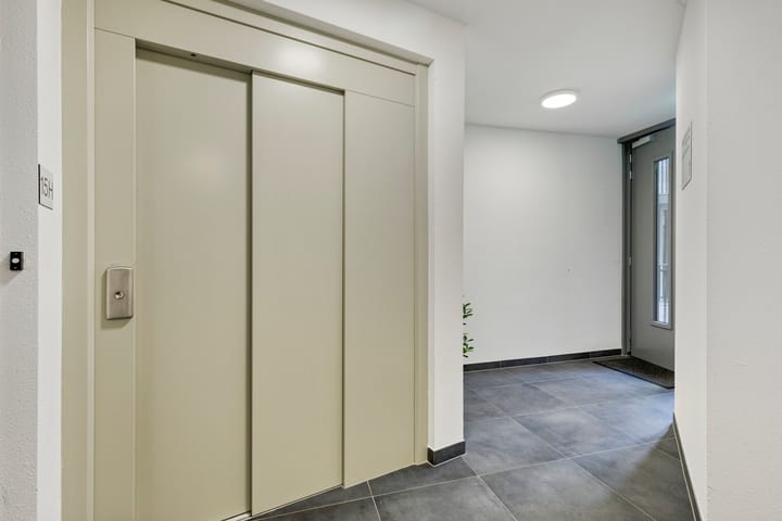 Photo 4 of Markt 15-E