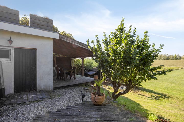 Photo 37 of Waalbandijk 20