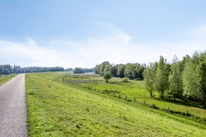 Photo 48 of Waalbandijk 20