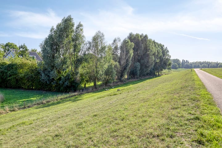 Photo 50 of Waalbandijk 20