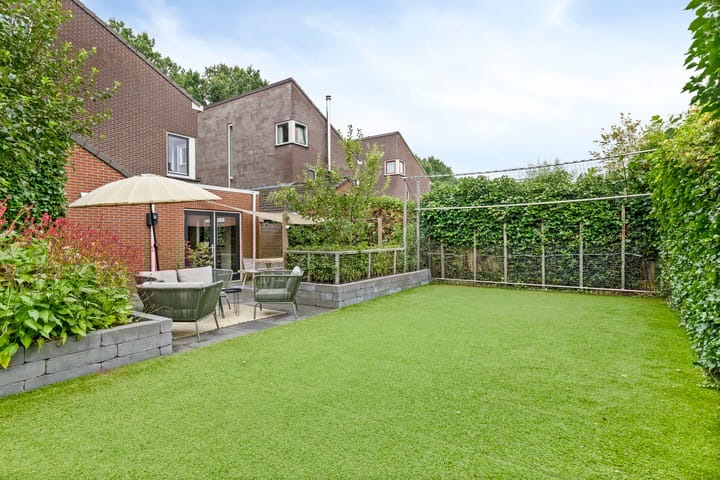 Foto 29 van Mr. C.L. Kniphorststraat 59