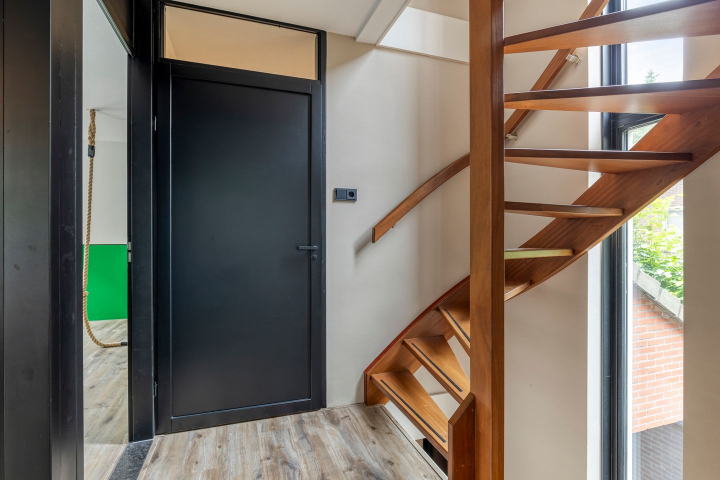 Foto 19 van Mr. C.L. Kniphorststraat 59