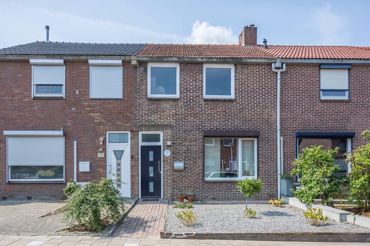 Photo 1 of Burg.Franssenstraat 43