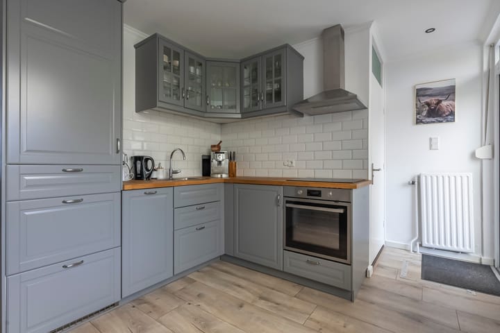 Photo 9 of Burg.Franssenstraat 43