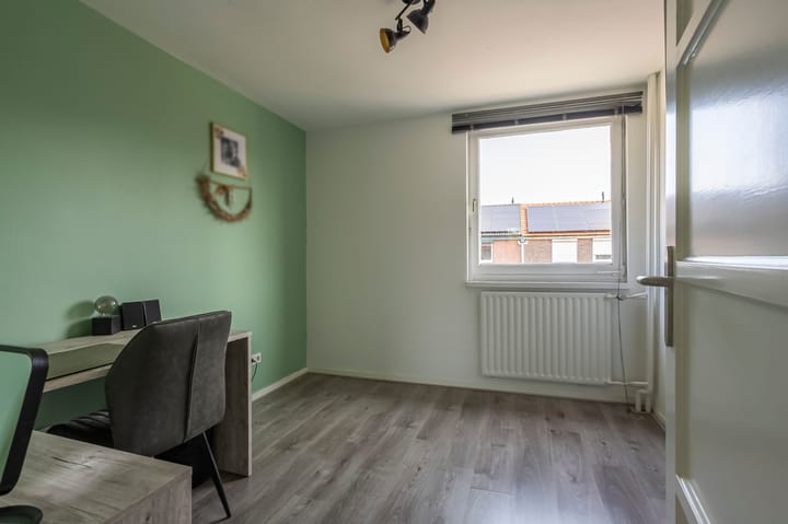 Photo 13 of Burg.Franssenstraat 43