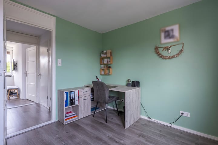 Photo 14 of Burg.Franssenstraat 43