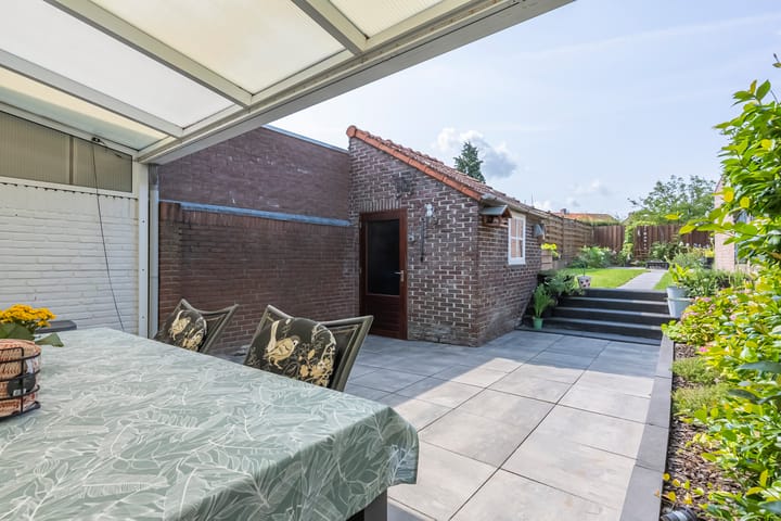 Photo 19 of Burg.Franssenstraat 43