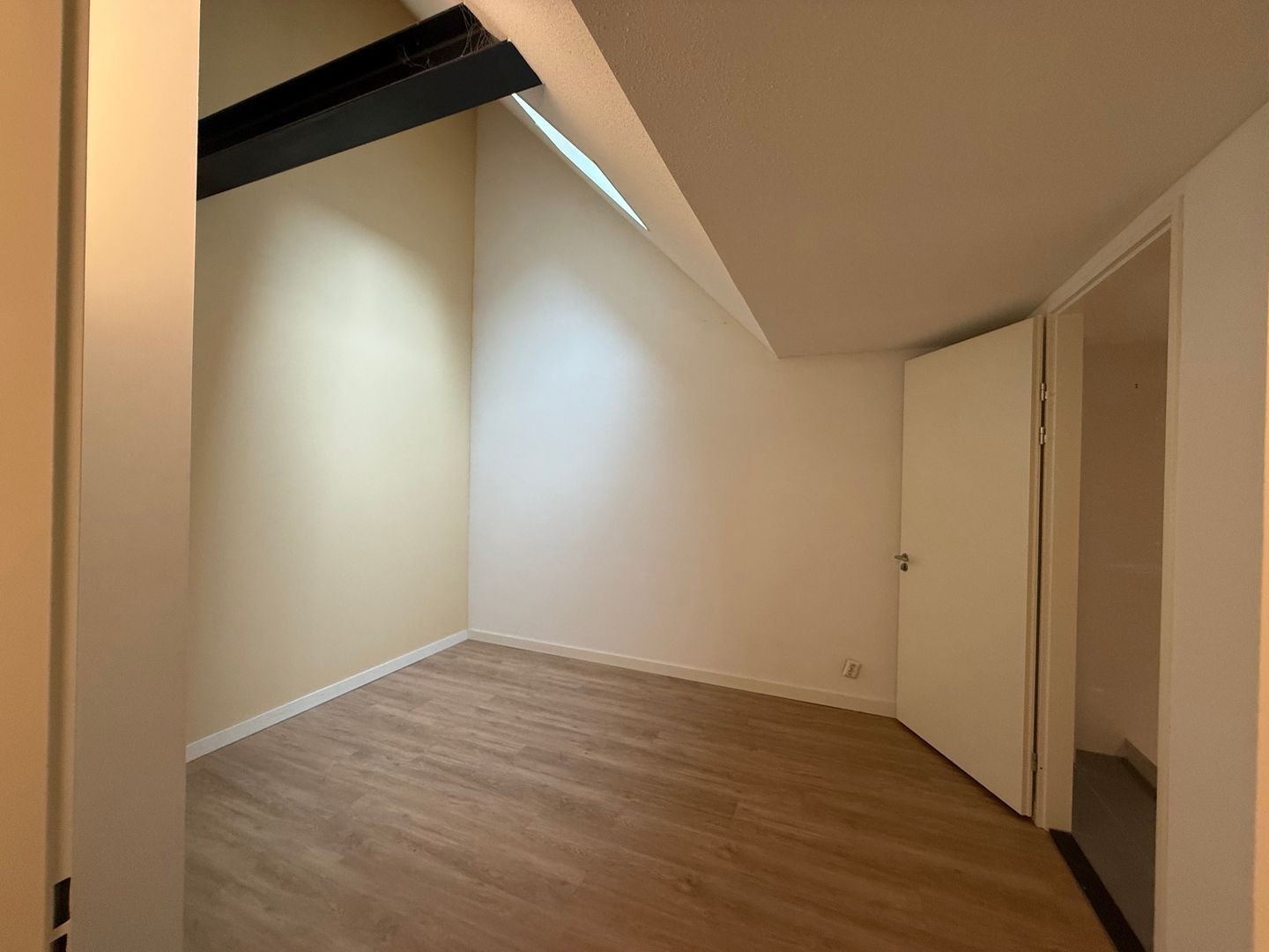 Photo 10 of Spuistraat 24-B