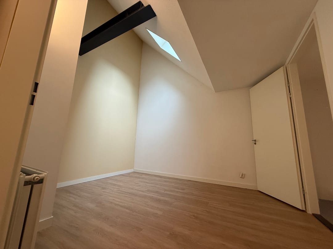 Photo 11 of Spuistraat 24-B