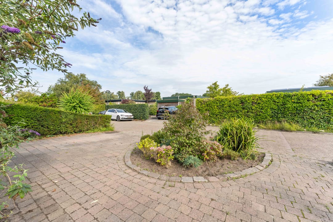 Photo 41 of Linnaeusdreef 15