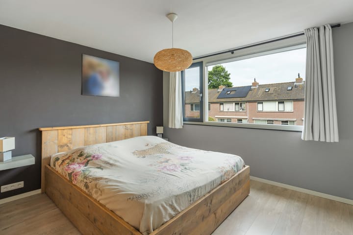 Foto 24 van Koningin Julianaweg 17