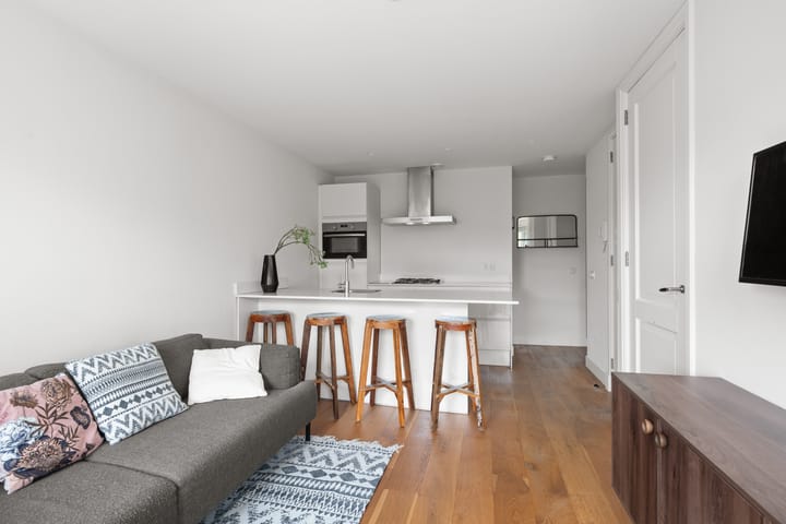 Photo 3 of Laurierstraat 79-F