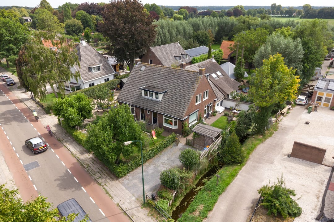 Foto 2 van Nieuw-Loosdrechtsedijk 127