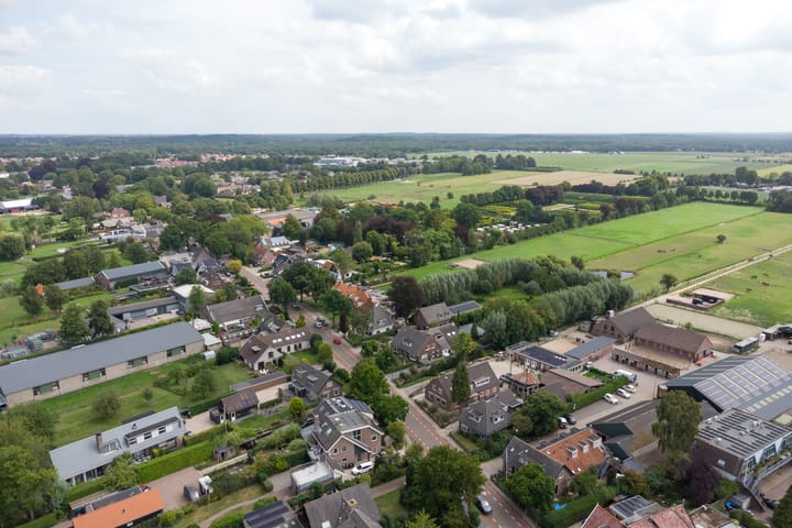 Foto 29 van Nieuw-Loosdrechtsedijk 127