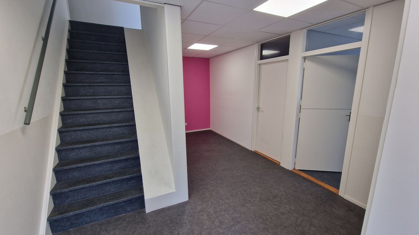 View photo 3 of Nijverheidsweg 22-A