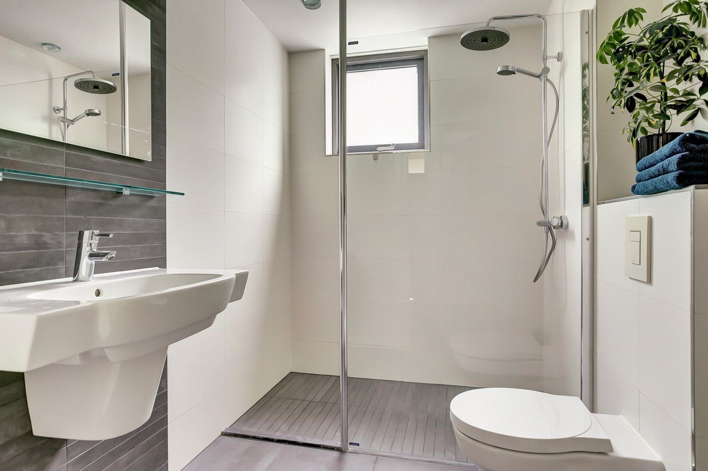 Foto 25 van Douwe Brouwerweg 69