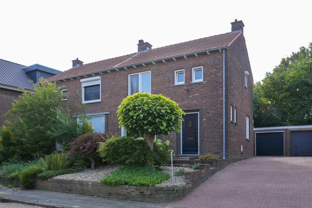 Foto 2 van Burg Strijkersstraat 7