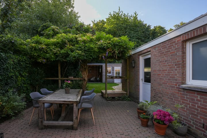 Foto 33 van Burg Strijkersstraat 7