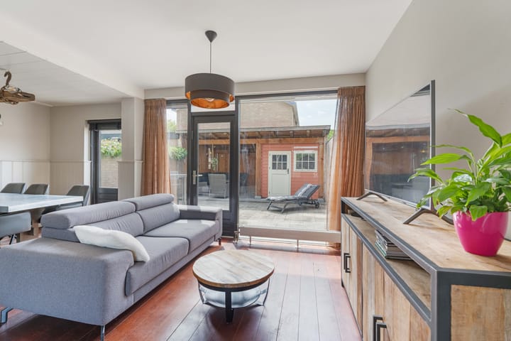 Foto 10 van Sperwerstraat 25