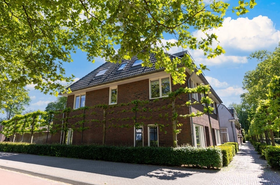 Photo 3 of Burg. Verwielstraat 25