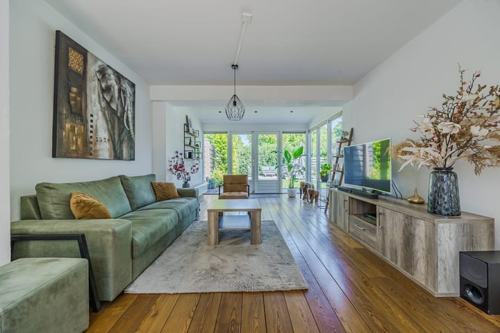 Photo 5 of Julianastraat 7