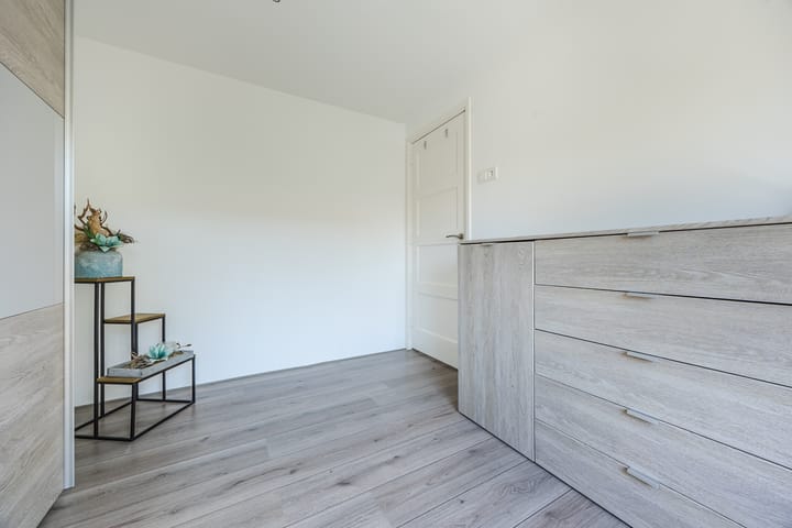 Photo 21 of Julianastraat 7