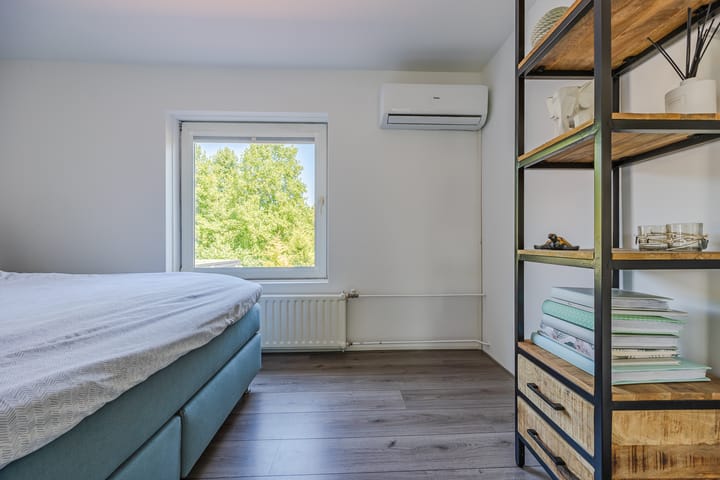 Photo 24 of Julianastraat 7