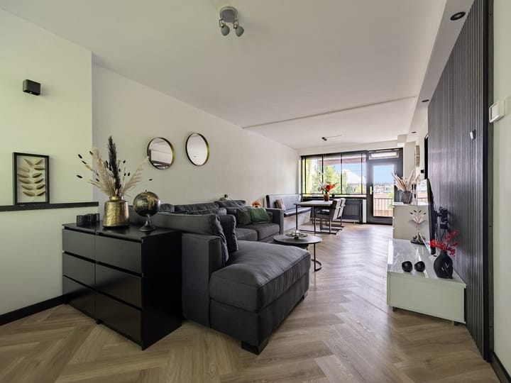 Foto 2 van Van Uvenweg 132-I