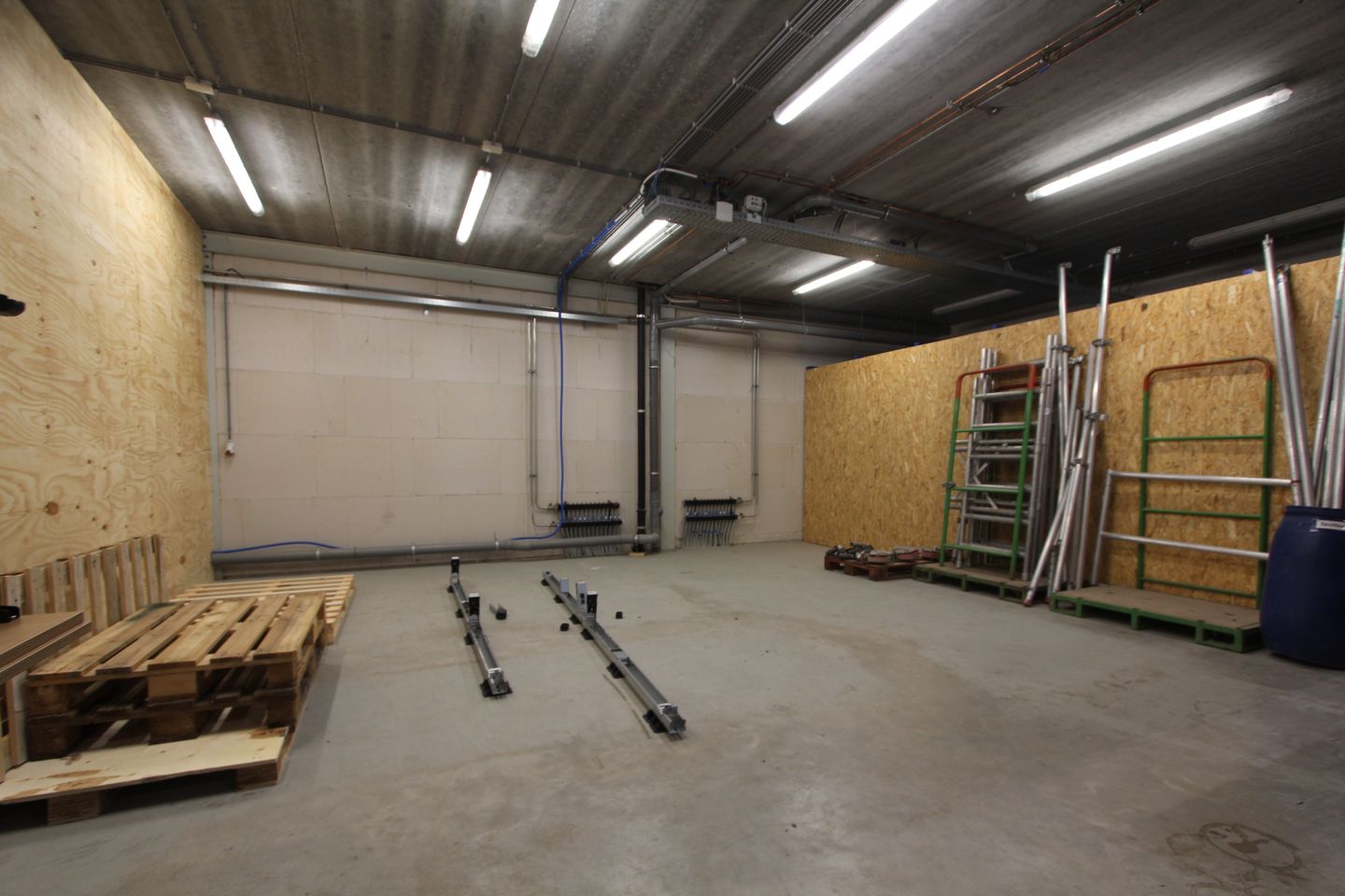 Bekijk foto 3 van Crommelinbaan 3