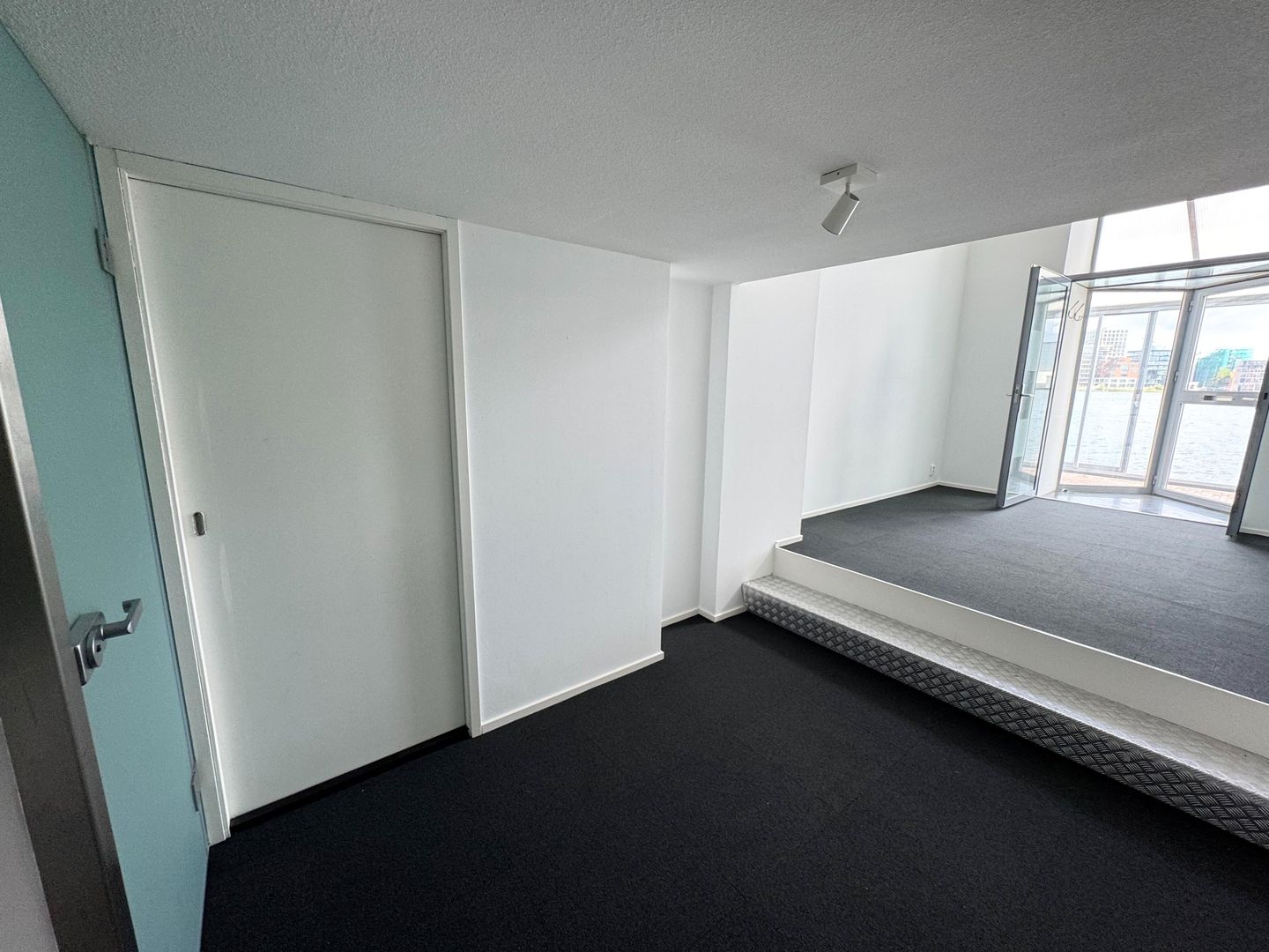 Bekijk foto 4 van Silodam 114