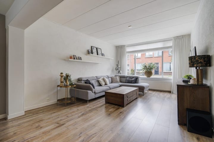 Foto 13 van Naaldwijkseweg 156