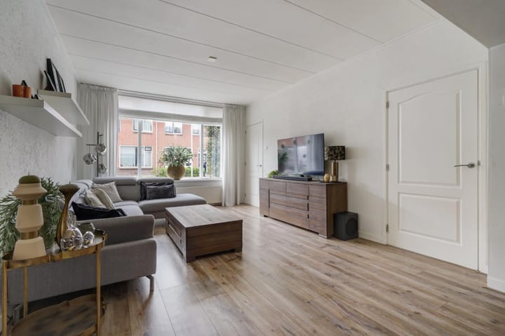 Foto 14 van Naaldwijkseweg 156