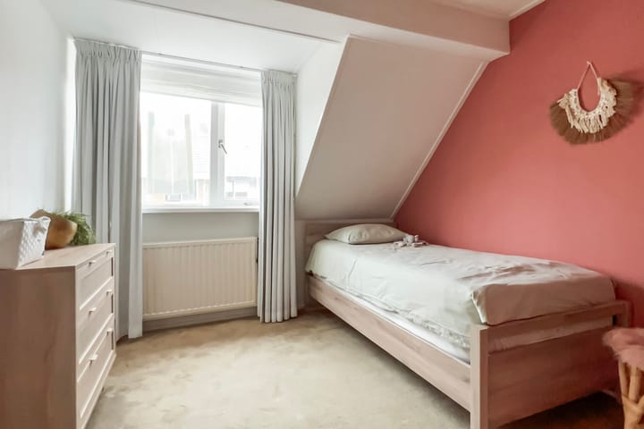 Foto 40 van Naaldwijkseweg 156