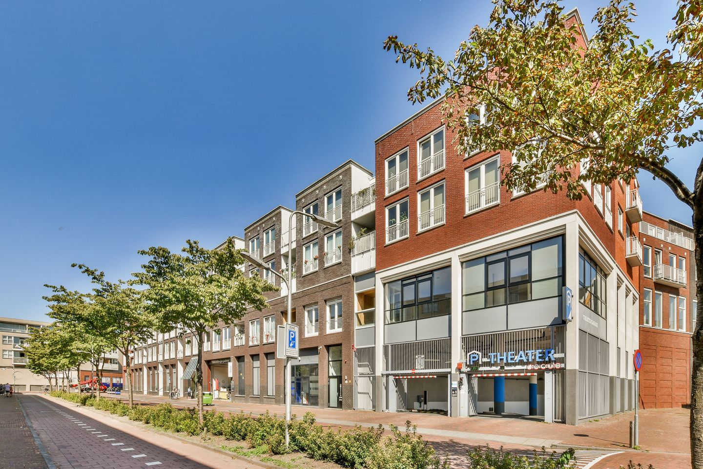 Foto 1 van Passage 43