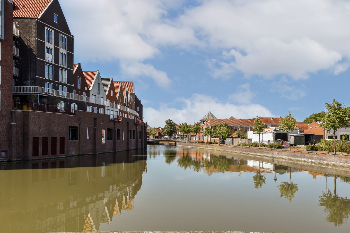 Photo 27 of Passage 43