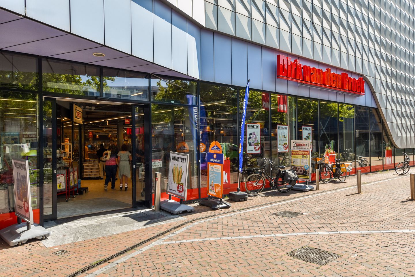 Photo 35 of Passage 43