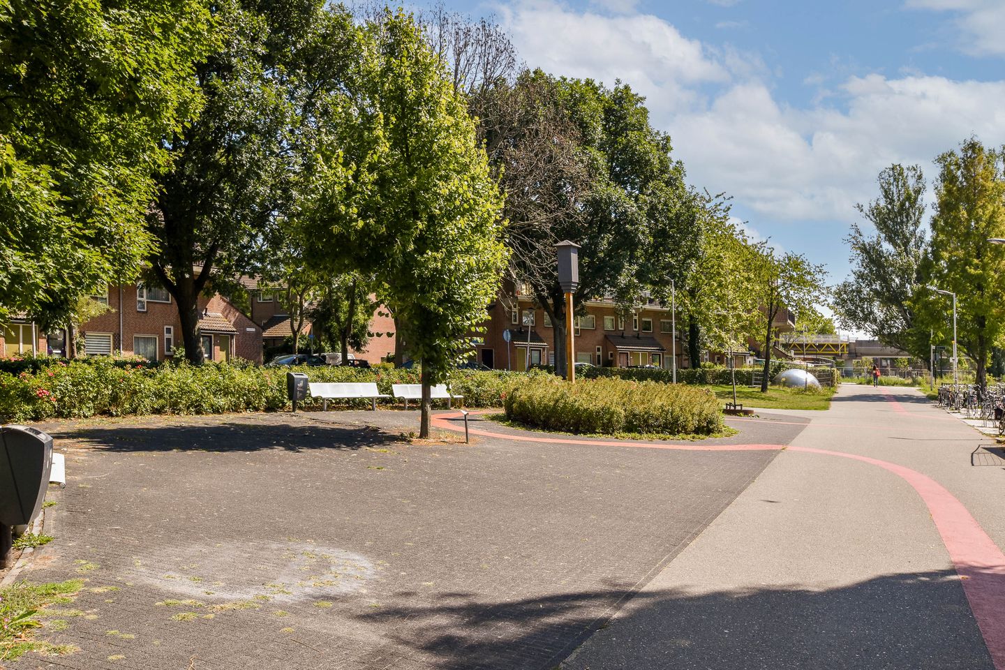 Photo 36 of Passage 43