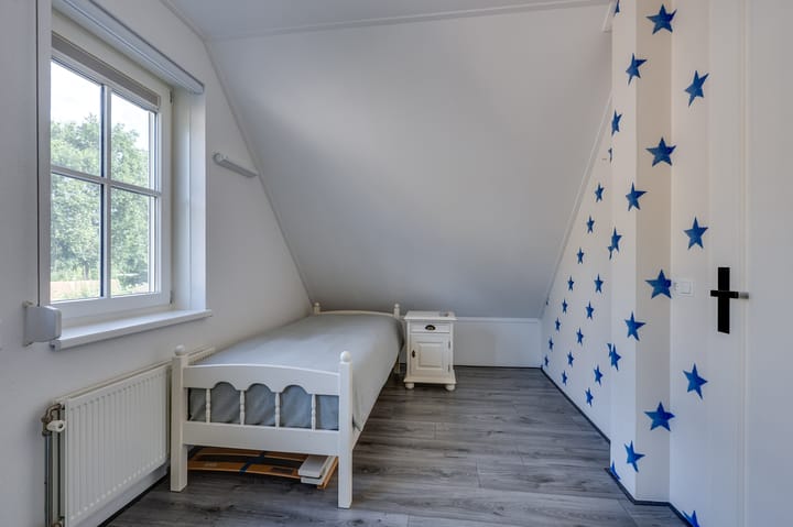 Foto 35 van Weesmolenstraat 6