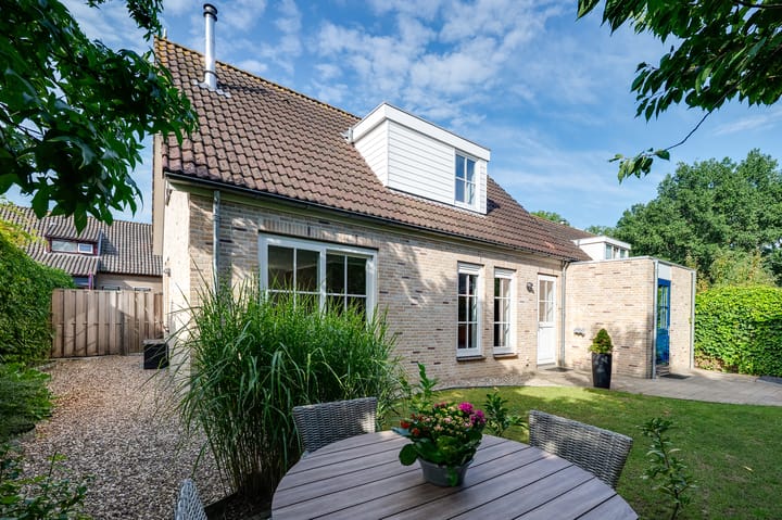 Foto 43 van Weesmolenstraat 6