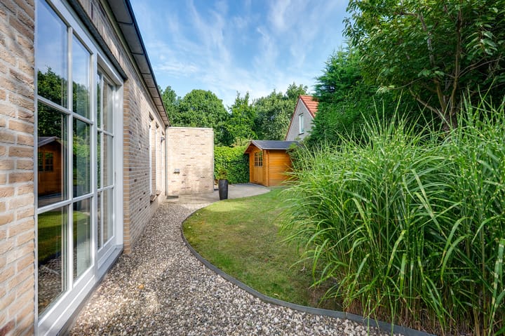 Foto 44 van Weesmolenstraat 6