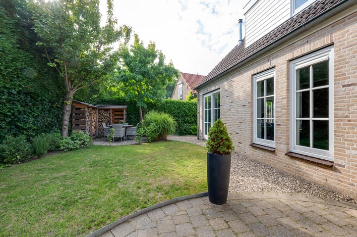 Foto 45 van Weesmolenstraat 6