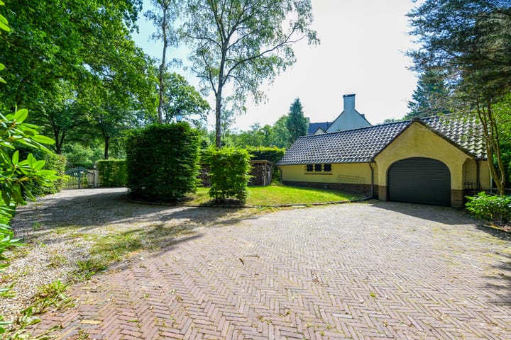 Photo 83 of Hilversumsestraatweg 5-A