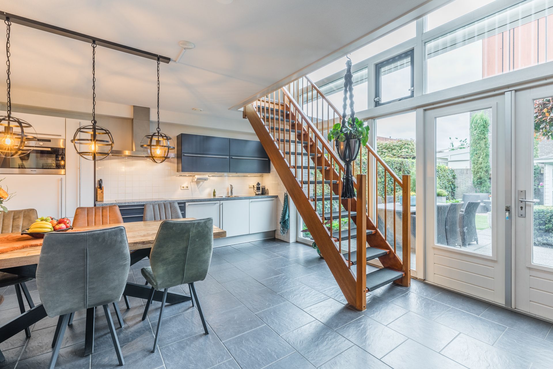 Foto 12 van Tapeind 23