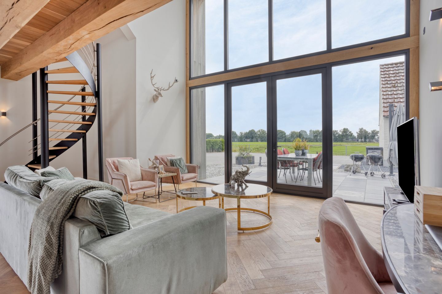 Foto 5 van Rouwstraat 1