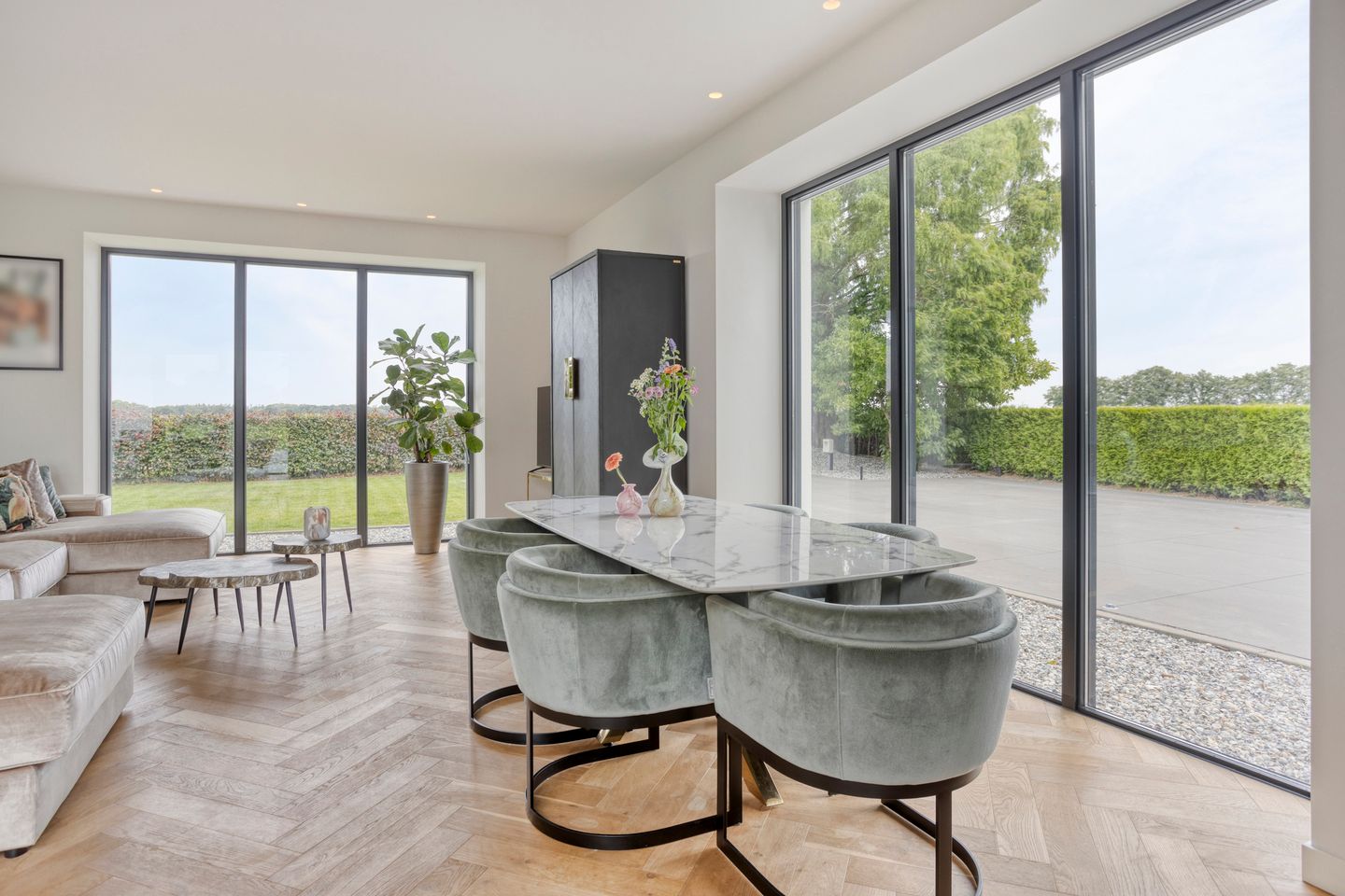 Foto 10 van Rouwstraat 1