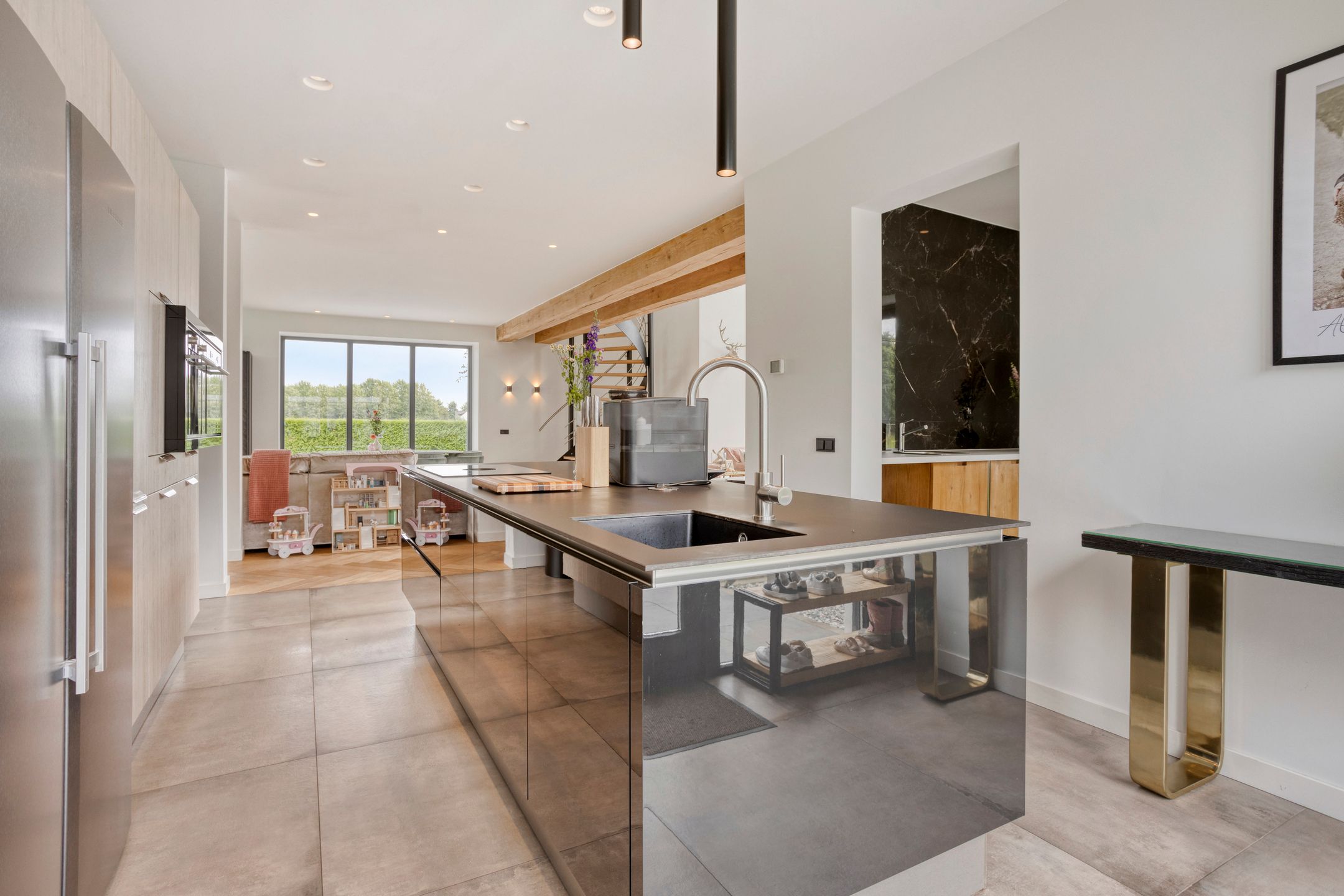 Foto 15 van Rouwstraat 1