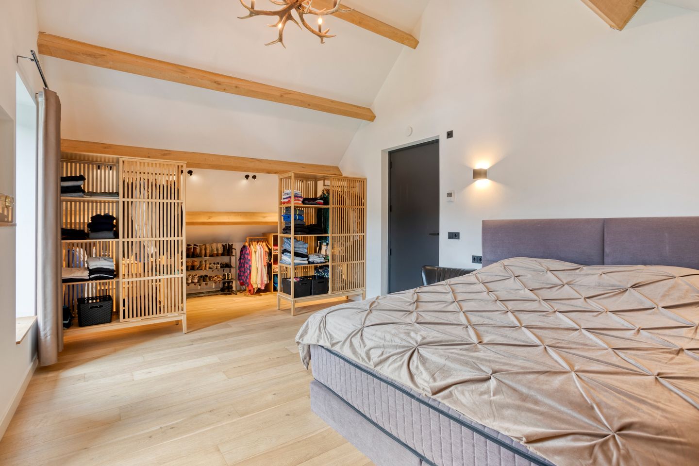 Foto 25 van Rouwstraat 1