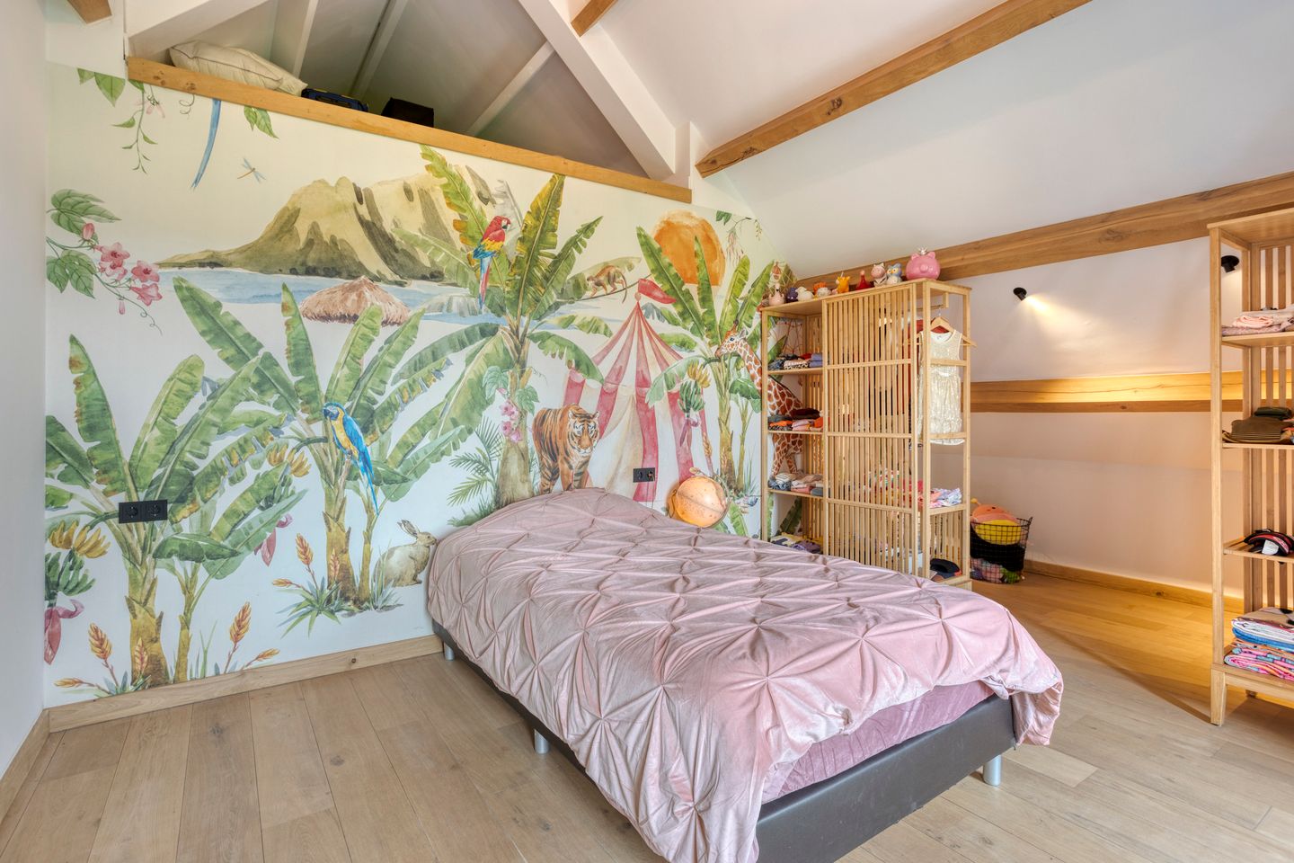 Foto 34 van Rouwstraat 1